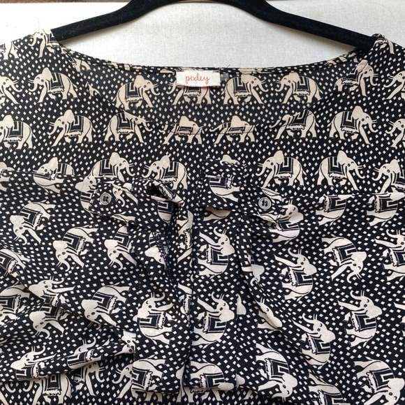 Pixley Elephant Print Blouse Women’s Medium - Picture 10 of 10